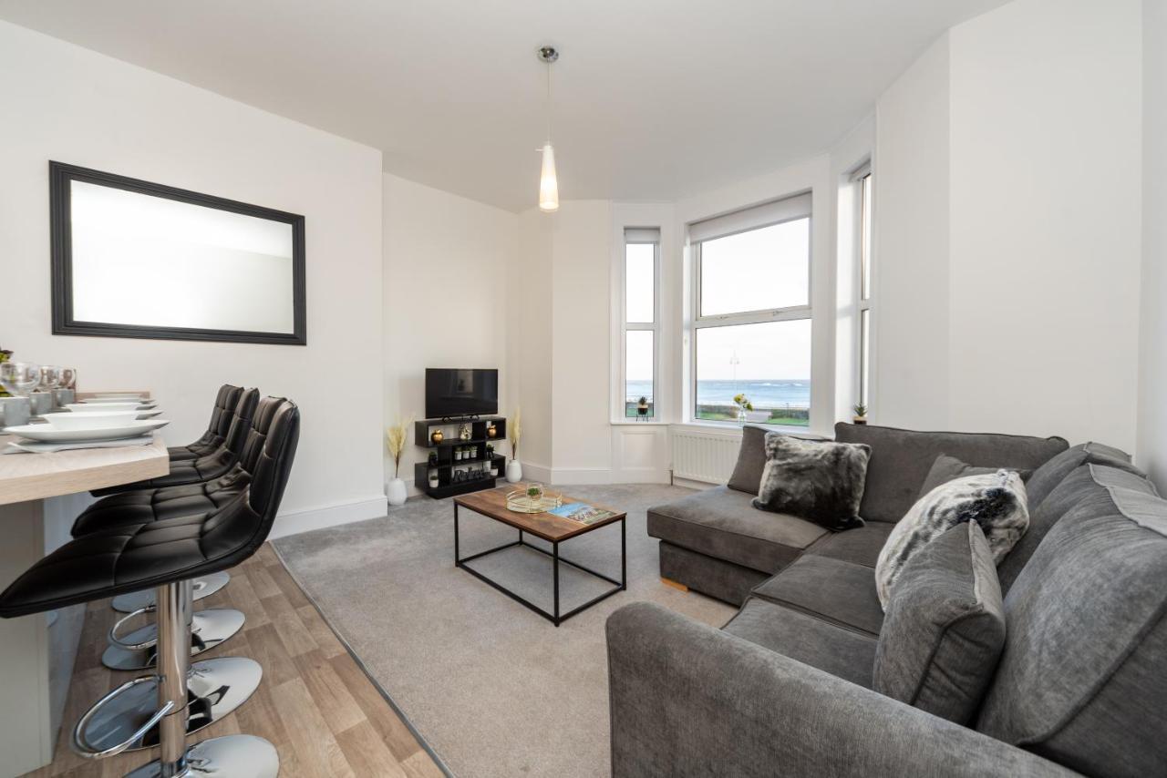 Sea Views Stunning 2 Bedroom Apartment # Lowestoft Esterno foto